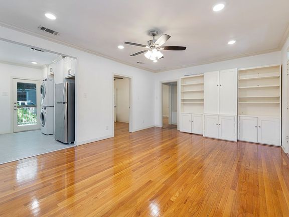 5th image of 3213 Hampton Rd #A