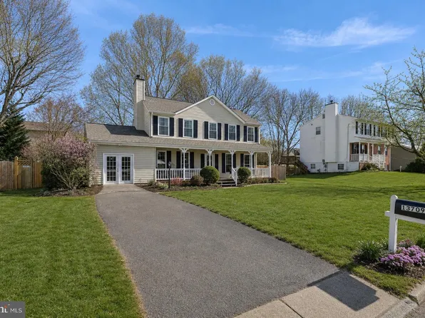 13709 Palm Rd, Woodbridge, VA 22193