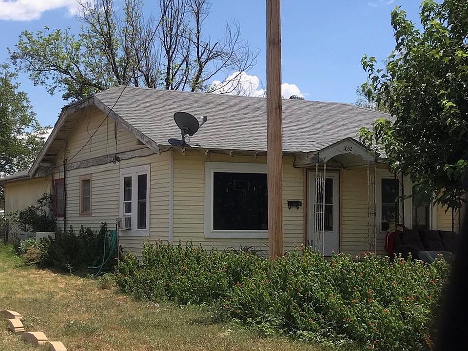 1st image of 1032 Cedar St