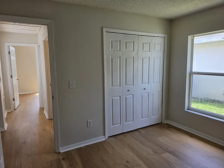 405 Cheshire Way — Photo 8