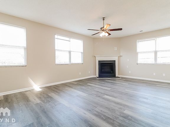 4th image of 6005 Sedalia Ct