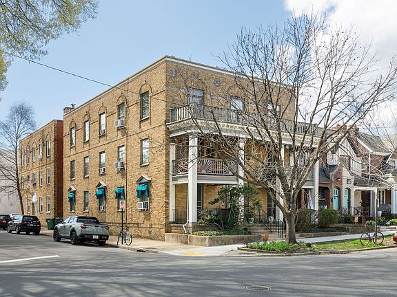 4th image of 3001 W Grace St APT 6