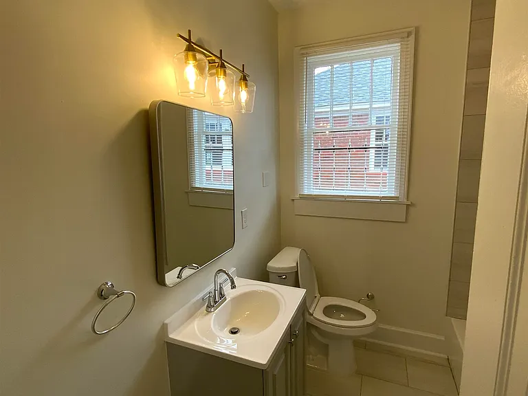 920 N Auburndale St — Photo 17