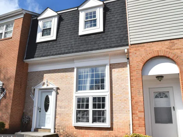 9180 Laurelwood Ct, Manassas, VA 20110