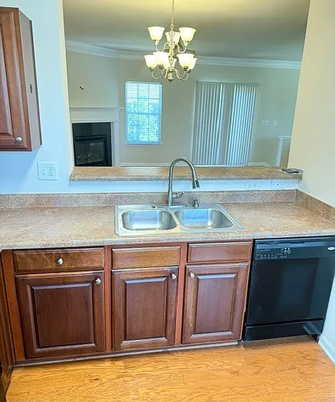 924 Society Cir SW — Photo 6