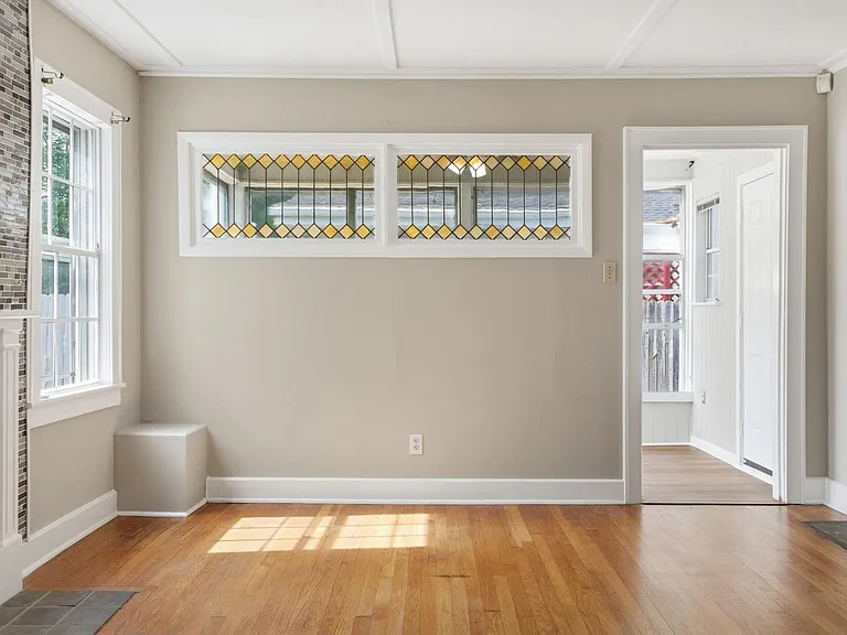 211 N Saint Marks Ave — Photo 4