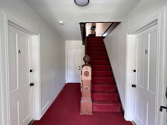 Vestibule - Apartment B on the Right.