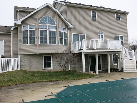 2nd image of 21 Hillingdon Ct