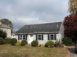 9 Greenwood Dr, Auburn, MA 01501