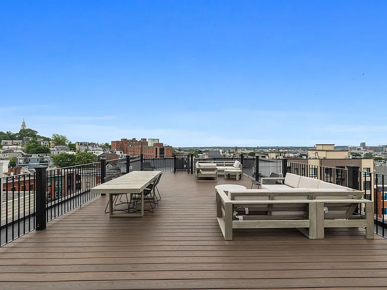472 W Broadway #202 — Photo 32