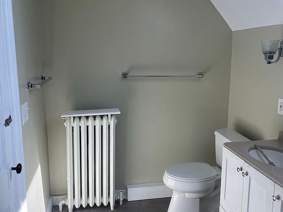 2nd image of 201 Linwood Ave #7