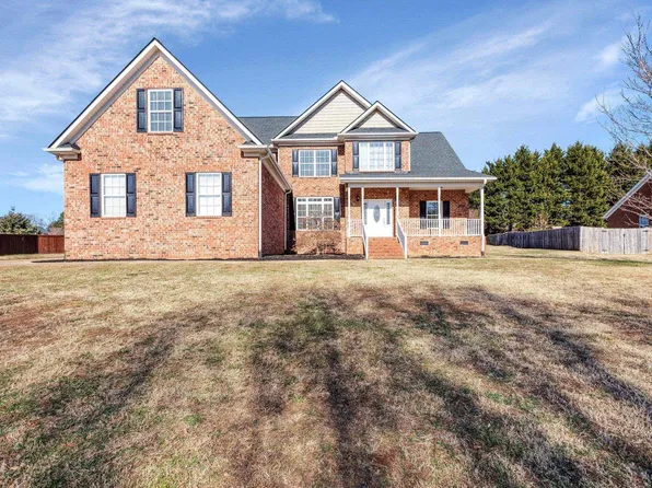 4 Lovalley Way, Taylors, SC 29687