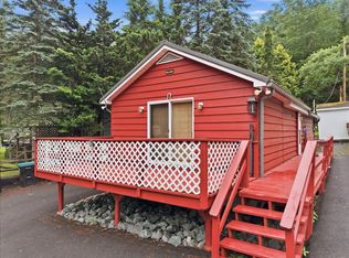 107 Apple Dr, Greentown, PA 18426