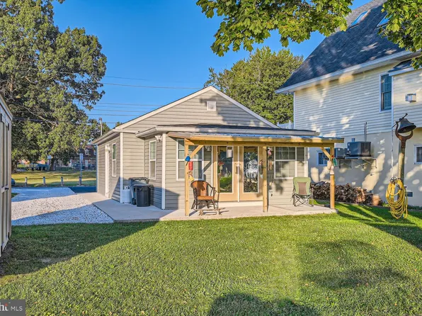 52 Kingston Park Ln, Baltimore, MD 21220