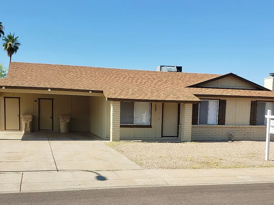 5233 W Altadena Ave