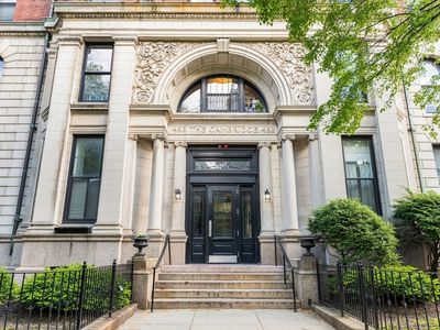 483 Beacon St APT 22, Boston, MA, 02115