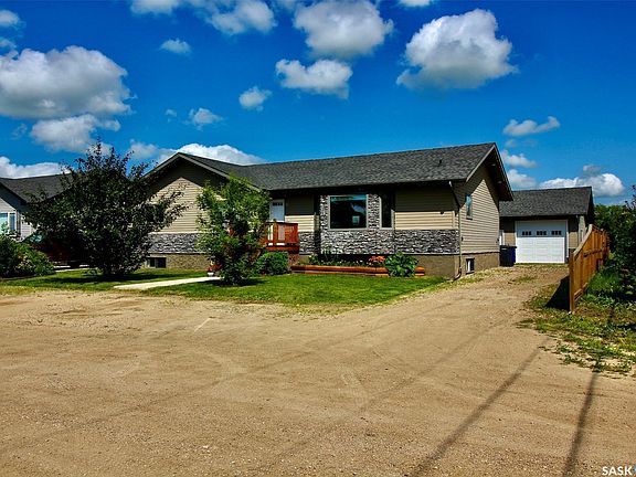 4th image of 300 7th Street