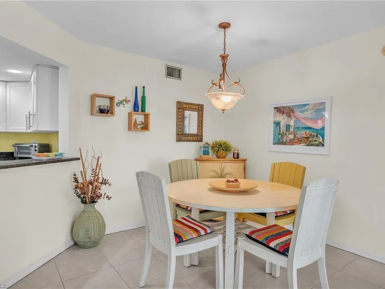 601 Beachwalk Cir #101 — Photo 1