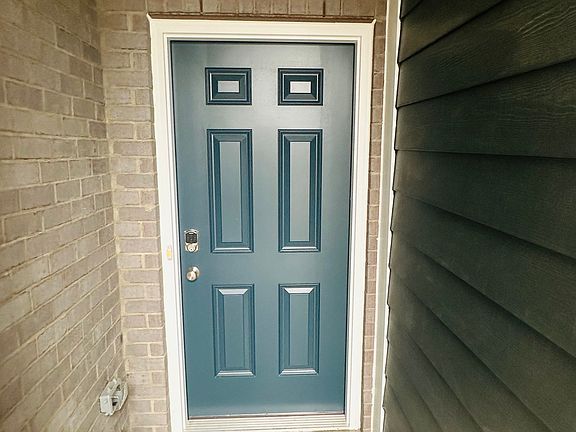 2nd image of 5028 Pebble Ct
