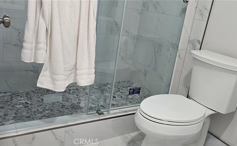 545 Hamilton Dr — Photo 16