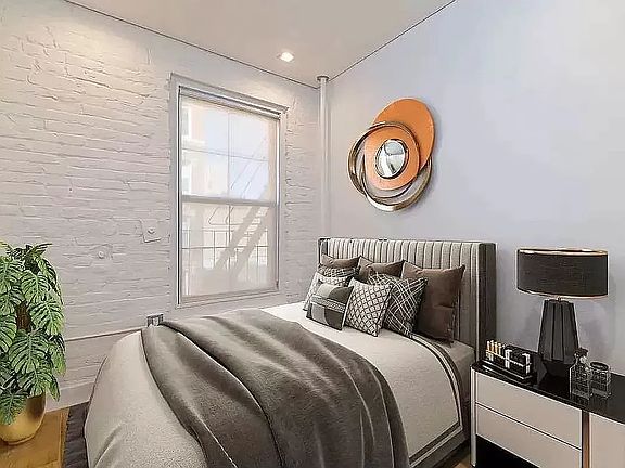 2nd image of 146 Mulberry St #6M