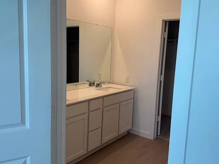 1446 Leticia Gln — Photo 5