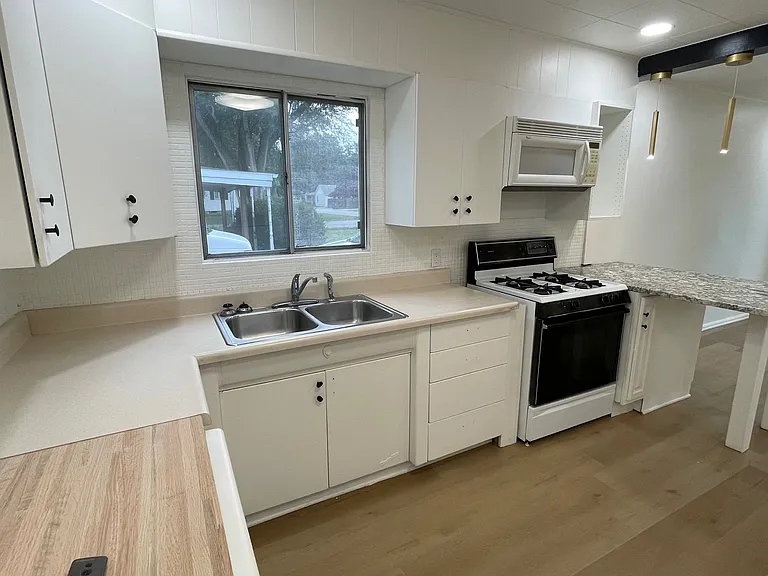1509 E Cottonwood St — Photo 5