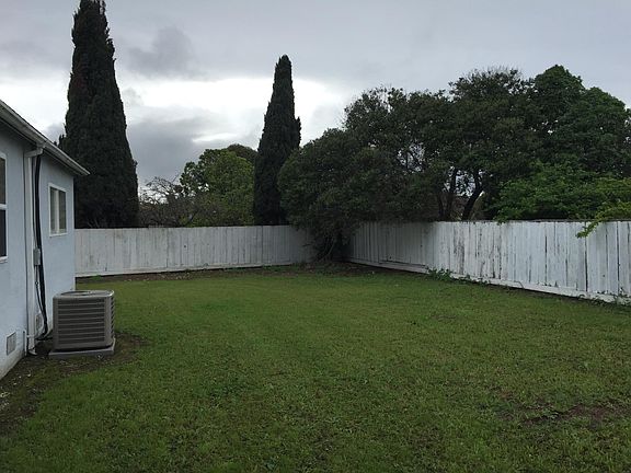 2nd image of 7663 Hermitage Ave