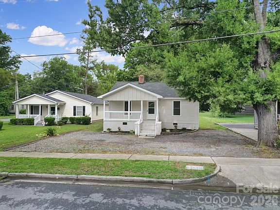 3rd image of 758 Jefferson Ave