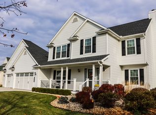 10787 Winner Cir, Whitmore Lake, MI 48189