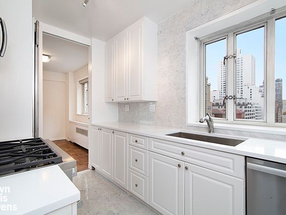 3rd image of 166 E 63rd St APT 12G