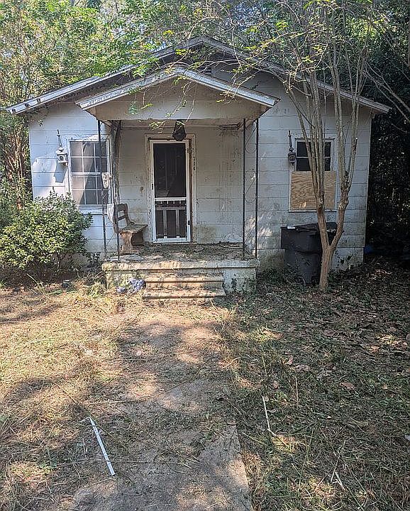 1st image of 714 Preston St