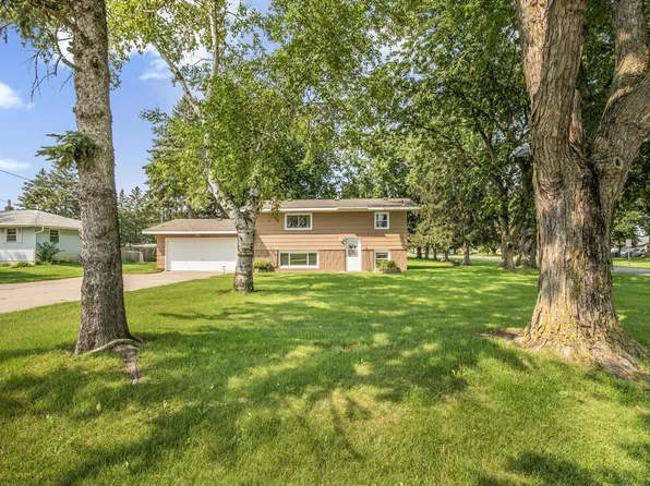 1301 County Road 120, Saint Cloud, MN 56303