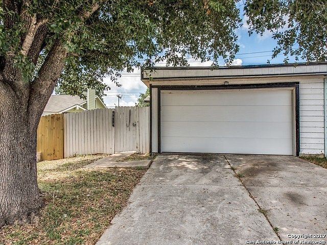 1st image of 9618 Bratton Dr