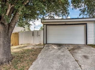 9618 Bratton Dr, San Antonio, TX 78245