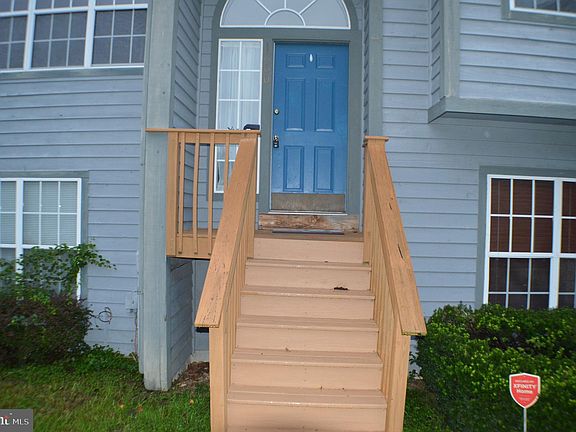 3rd image of 1800 Whites Ferry Pl