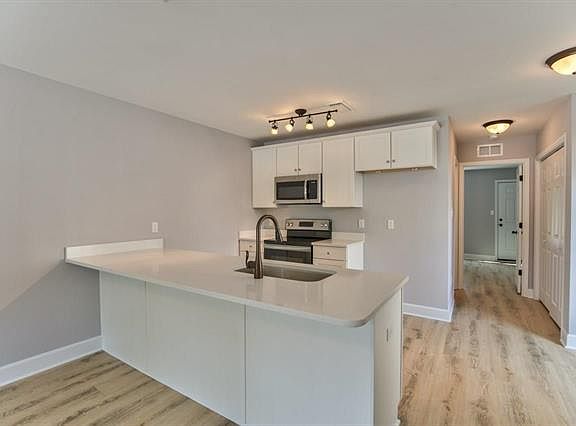 4th image of 2814 Kilkierane Dr