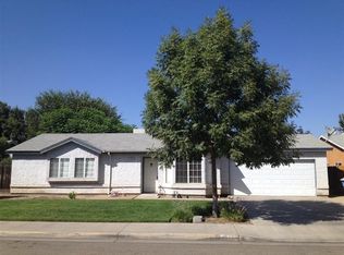 2392 Northview St, Selma, CA 93662