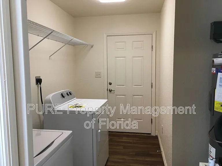 4700 NE 22nd Ave — Photo 30