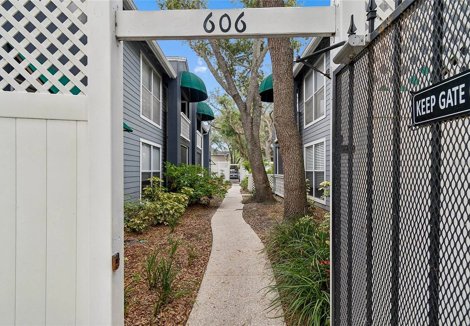 2 bed, 741 sqft, $2,200 — Photo 4