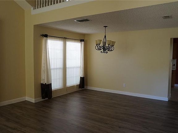 5th image of 4105 Oxlea Dr