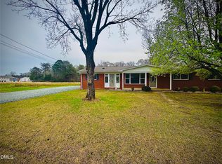 243 Nicks St, Graham, NC 27253