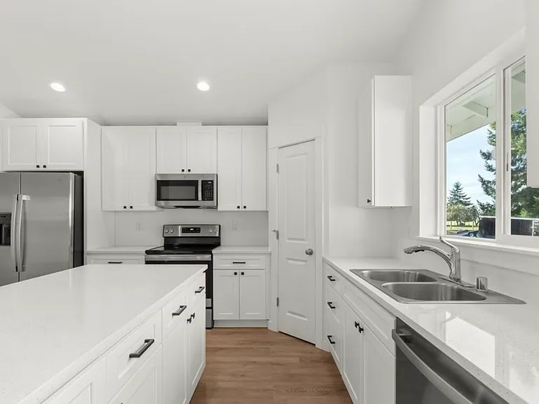 3000 Orange Ct — Photo 9