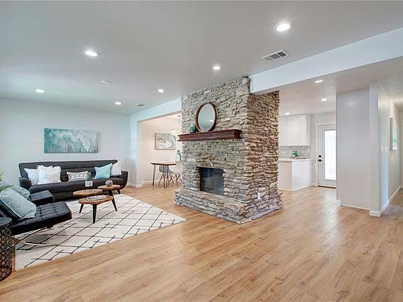 5th image of 11307 Indianhead Dr