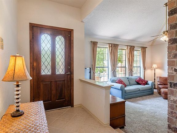 4th image of 3100 Cambridgeshire Dr