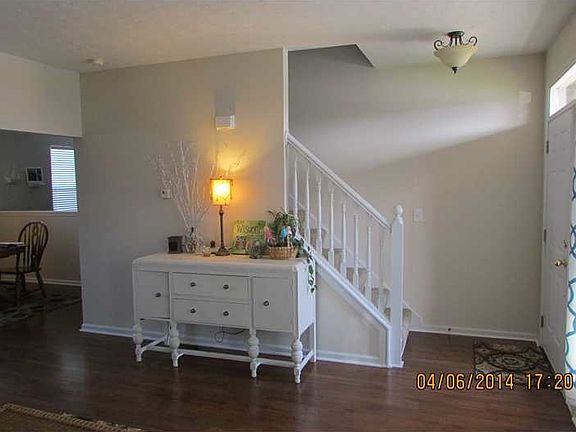 2nd image of 1890 Chatham Pl