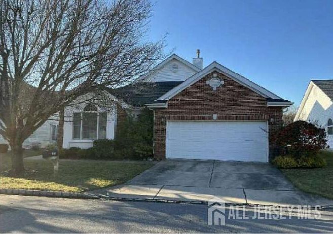 1st image of 133 Chichester Rd