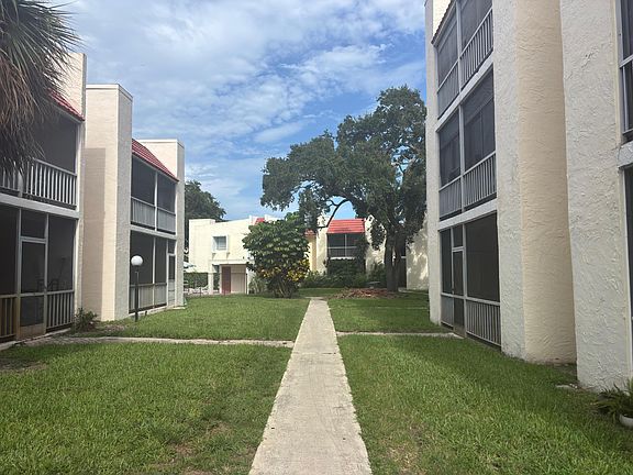 2nd image of 618 NW 13TH Street #0160
