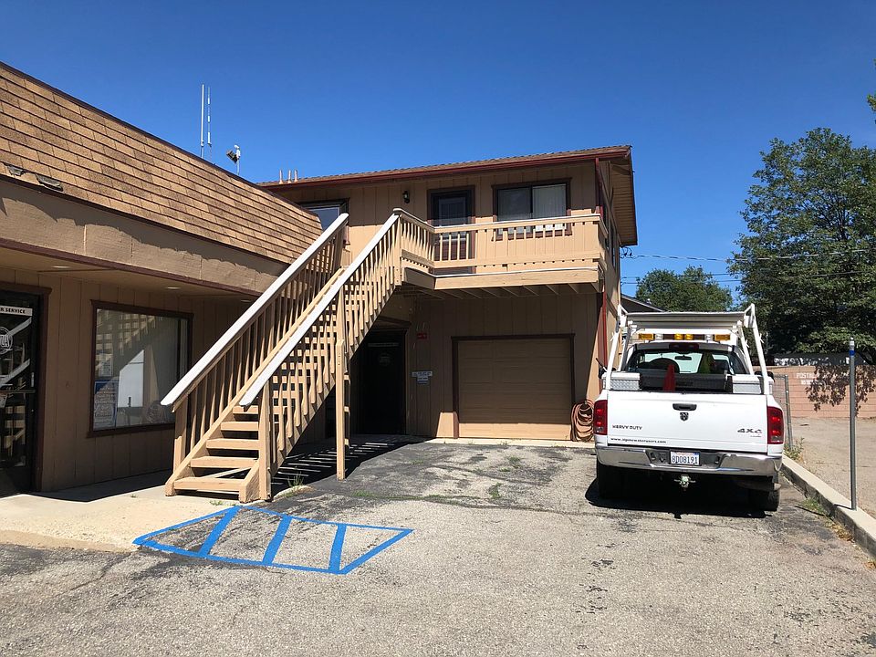 1st image of 745 Rose Ln