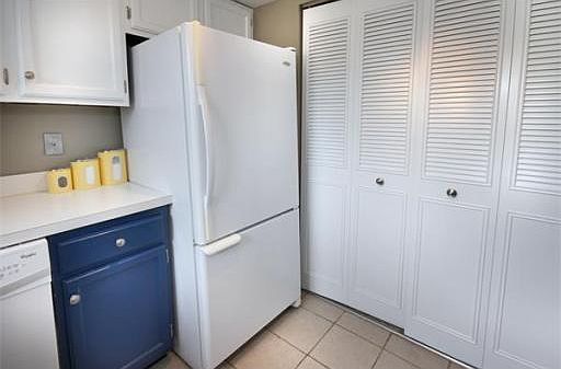3rd image of 85 Greenbrook Dr